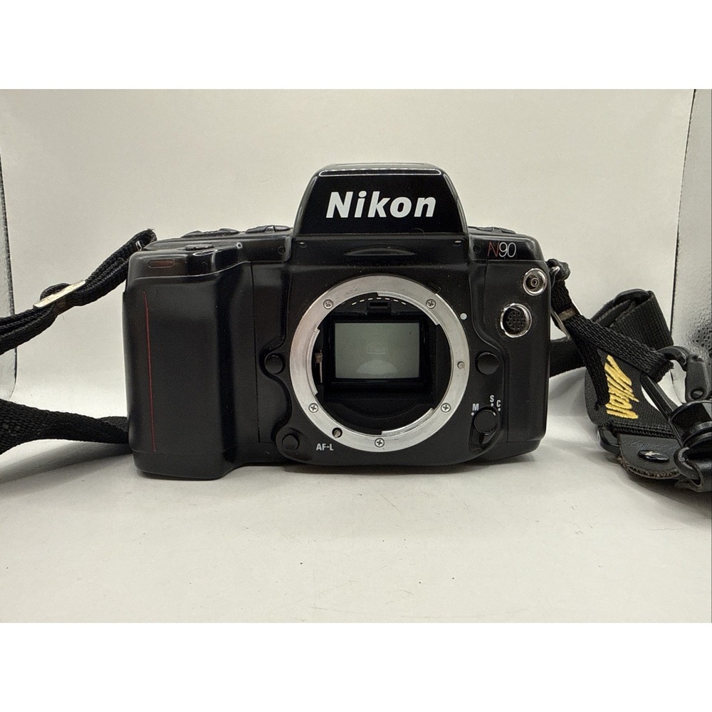 Nikon N90 (F90) 35mm Autofocus Film SLR Camera Body - Tested.